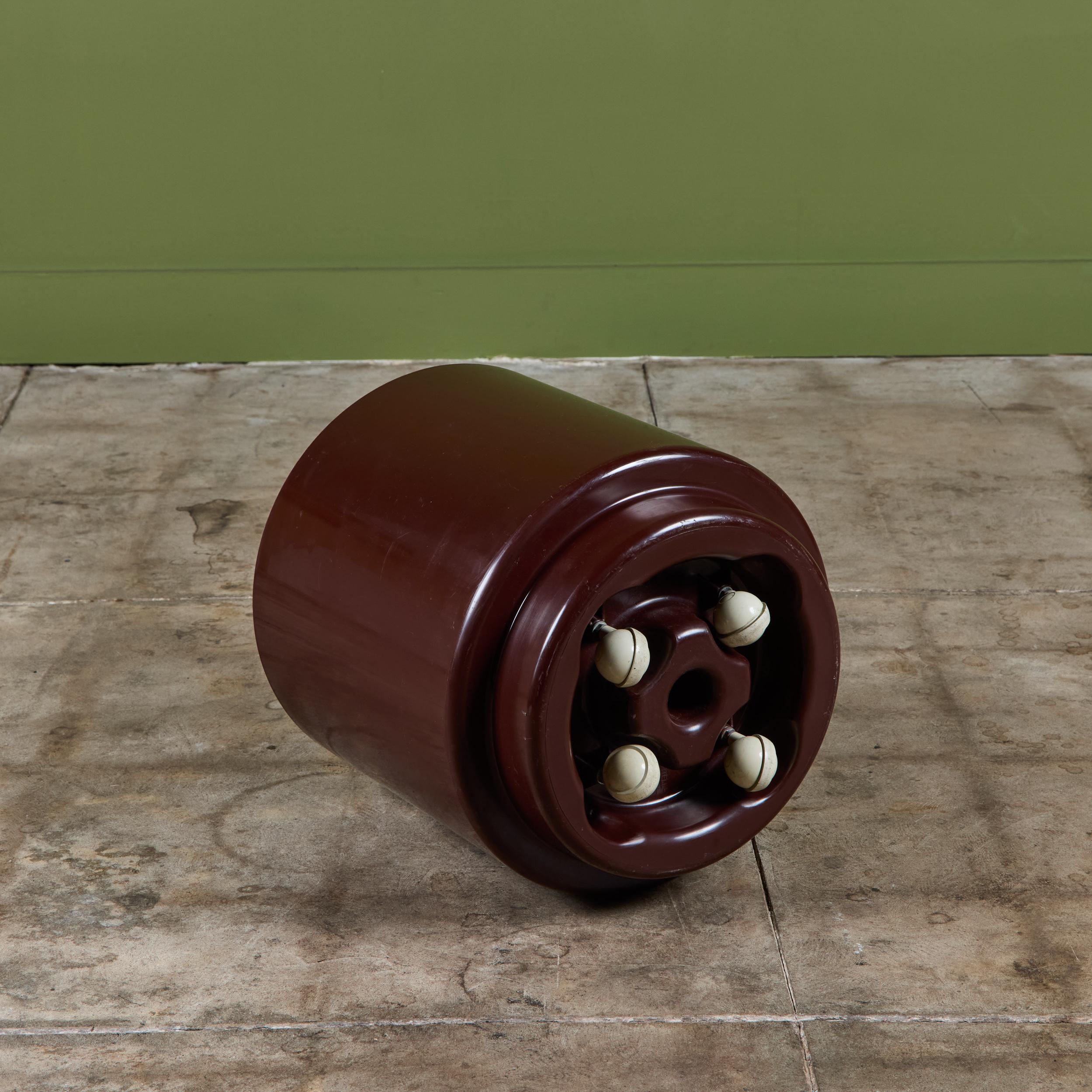 Maroon Planter by Anna Castelli Ferrieri for Kartell For Sale 4