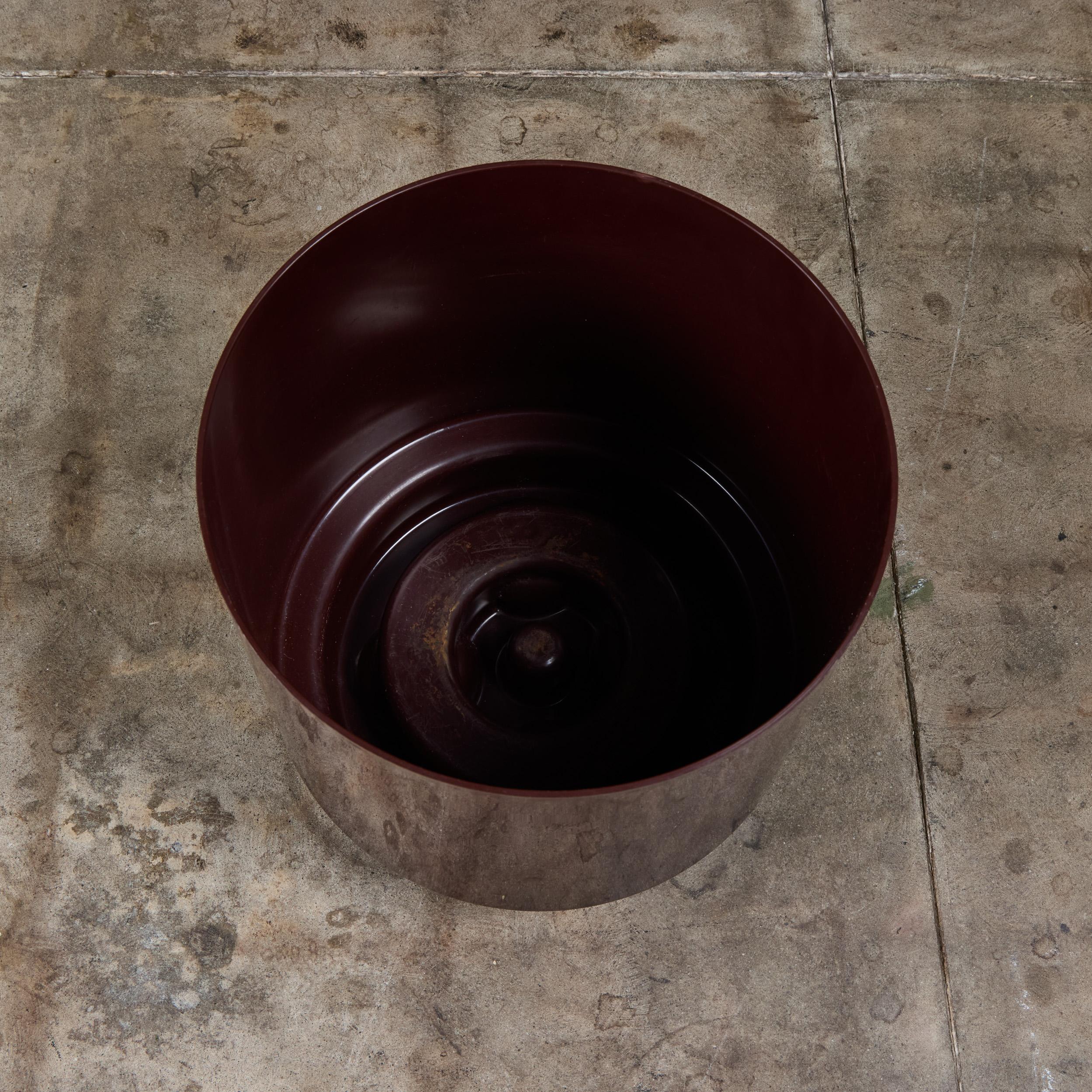 Maroon Planter by Anna Castelli Ferrieri for Kartell For Sale 1