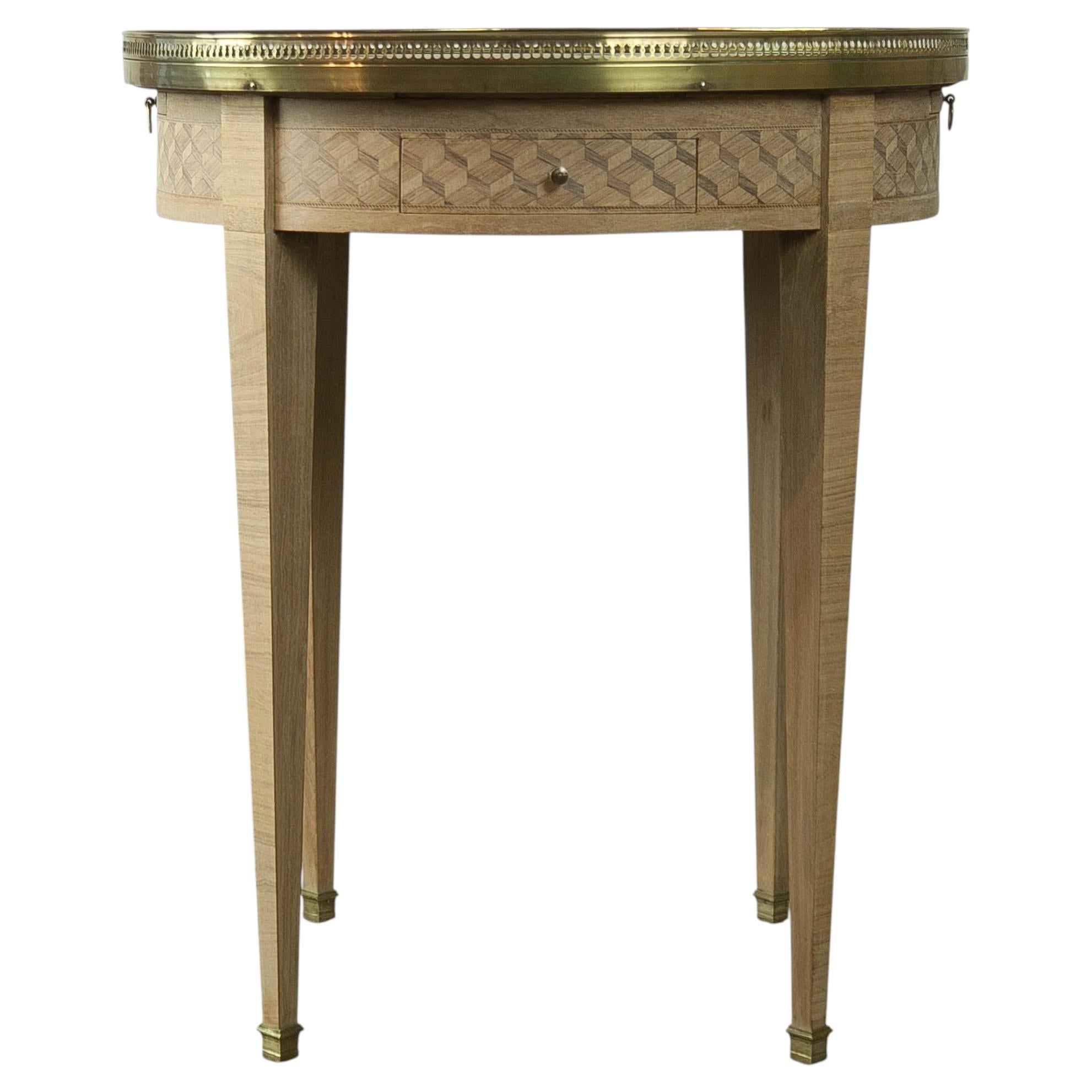 Table « Bouilotte » ancienne, en acajou avec plateau en marbre « Breccia », CIRCA 1860 en vente