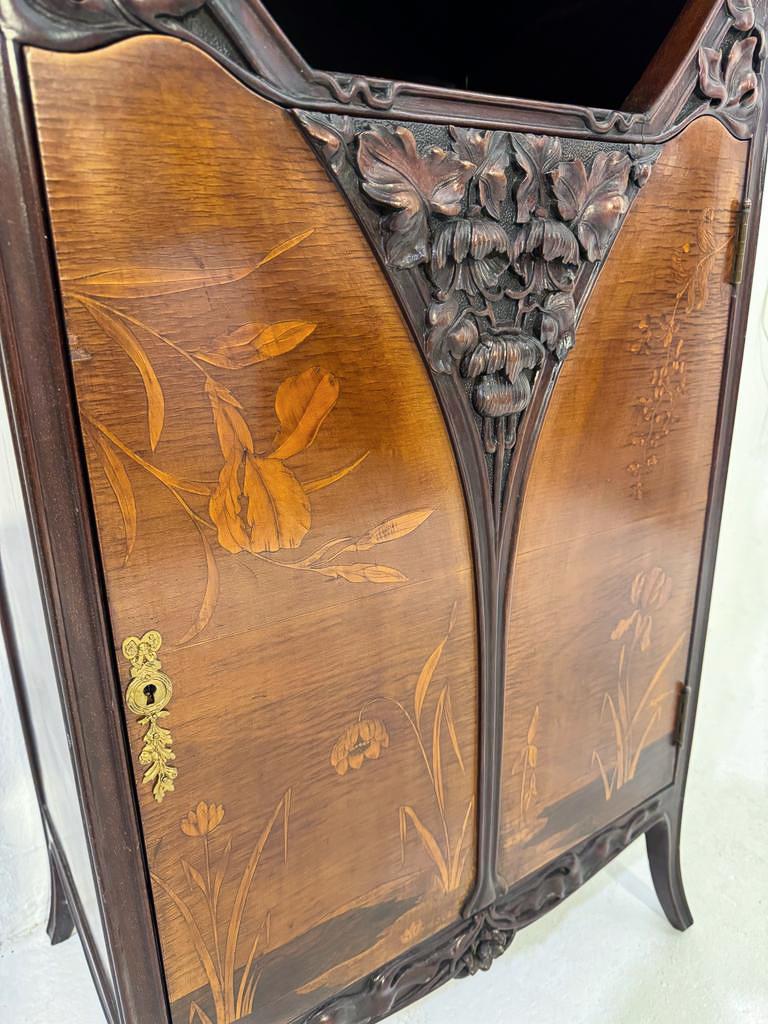 Early 20th Century Marquetry Cabinet in Mahogany, c.1900 For Sale