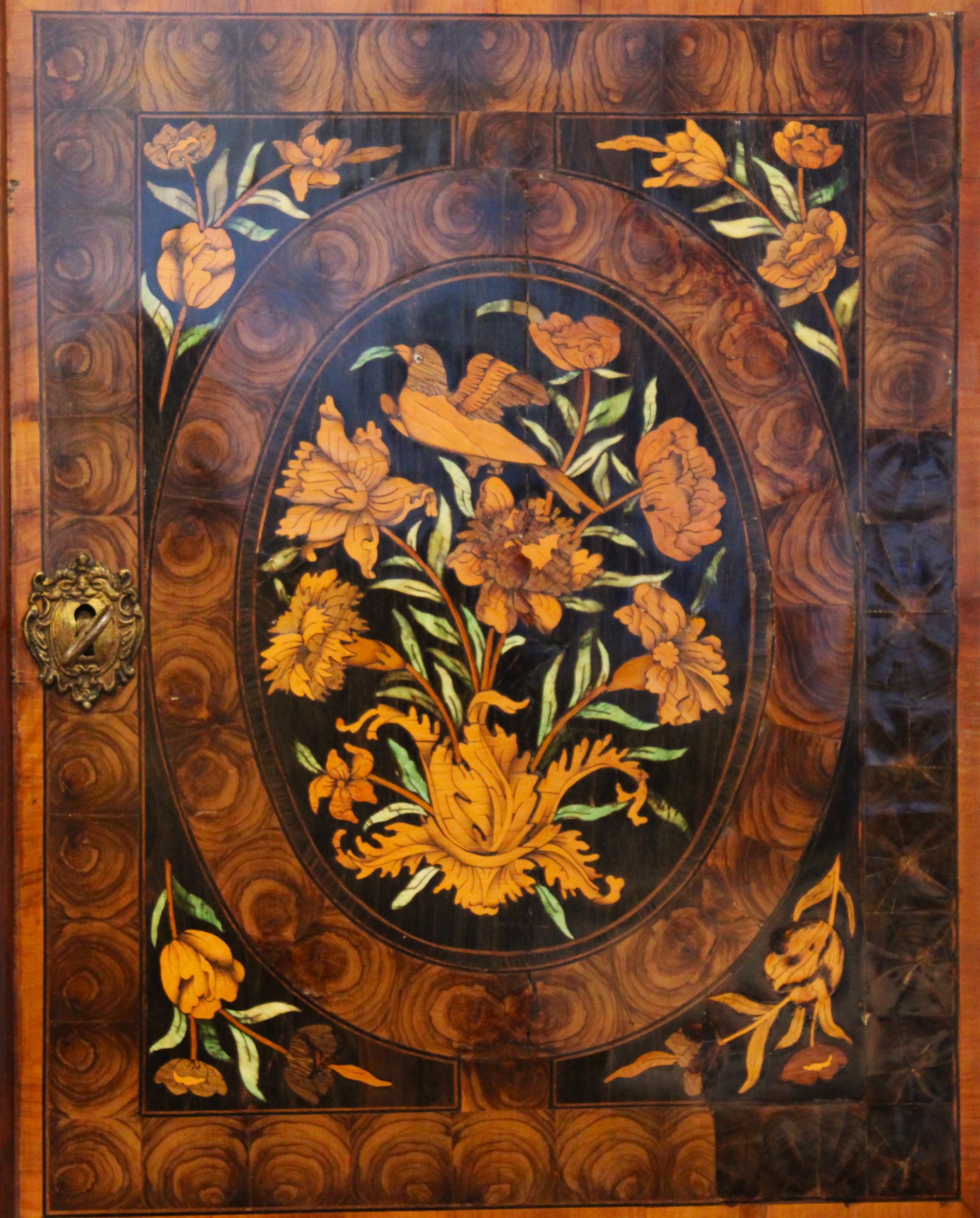 Marquetry cabinet, late 18th century In Good Condition For Sale In Paris, FR