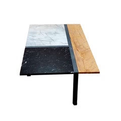 Tavolino in marmo di Carrara e intarsio di marmo Marquina Marble Design Meddel