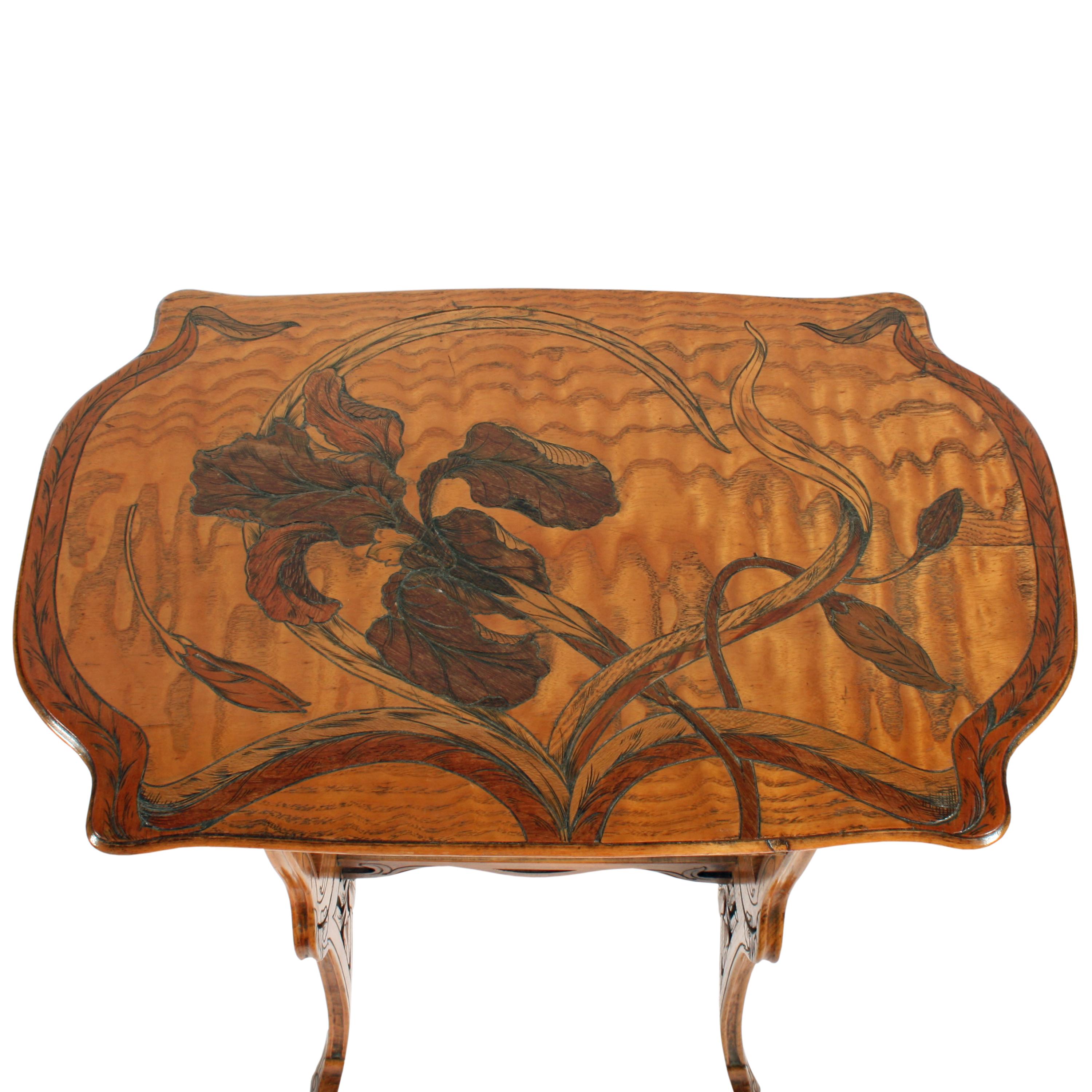 Marquetry Inlaid Ash Table Attributed to Émile Gallé In Good Condition In Newcastle Upon Tyne, GB