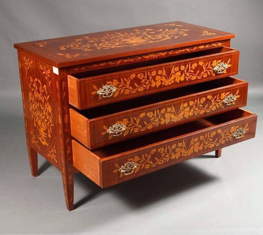 Marquetry Inlaid Commode in Neoclassical Style, Mahagony and Maple Veneer For Sale 2