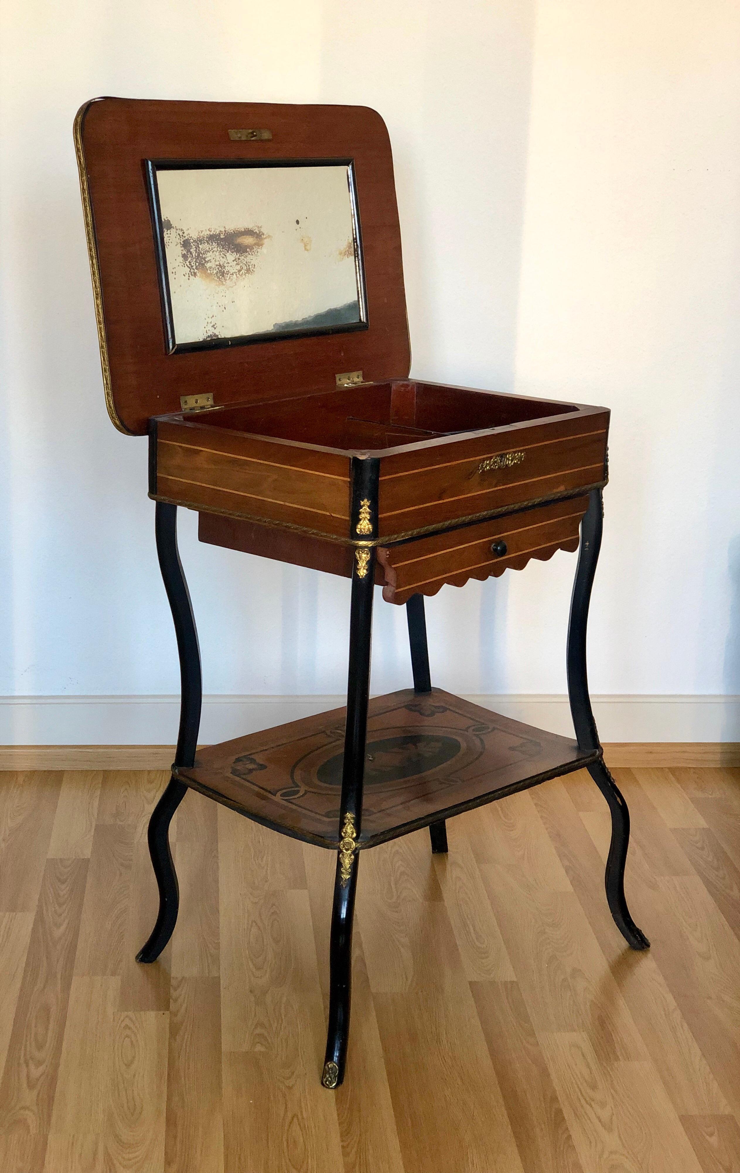 Marquetry Inlaid Louis XV Style Side / Vanity Dressing Table, France SALE  (Französisch)