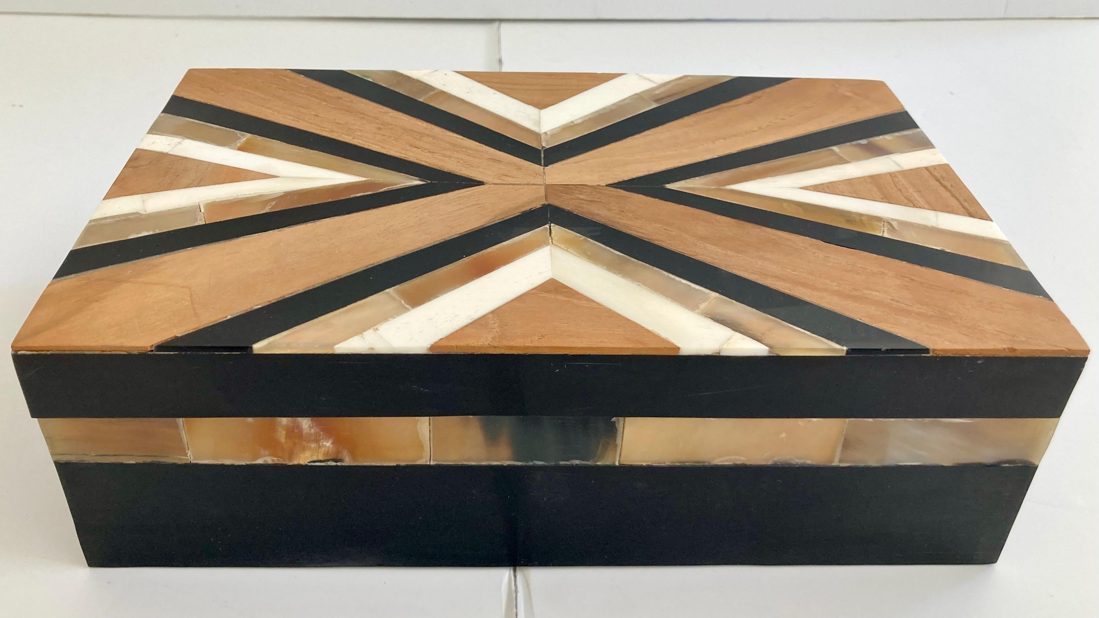 Gorgeous marquetry French decorative box with lid. In the French moderne style. Add some 