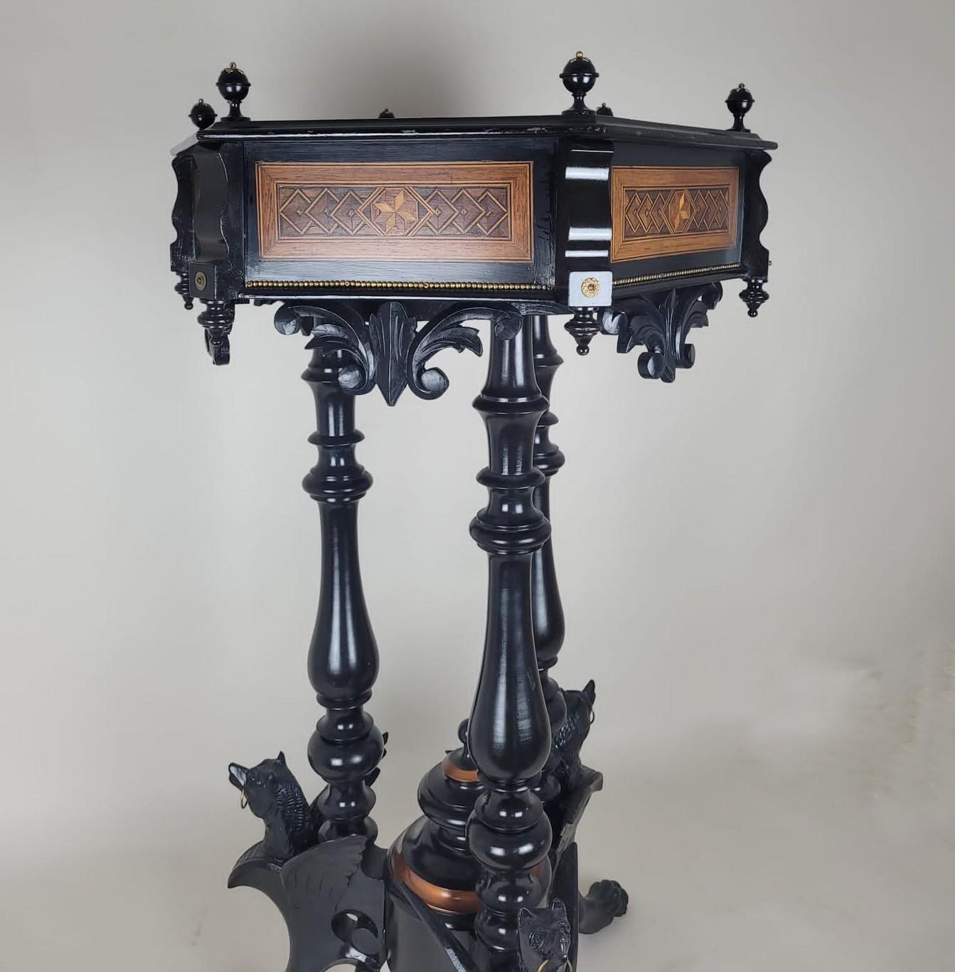 Jardinière en marqueterie, Napoléon III, 19e siècle Bon état - En vente à MARSEILLE, FR