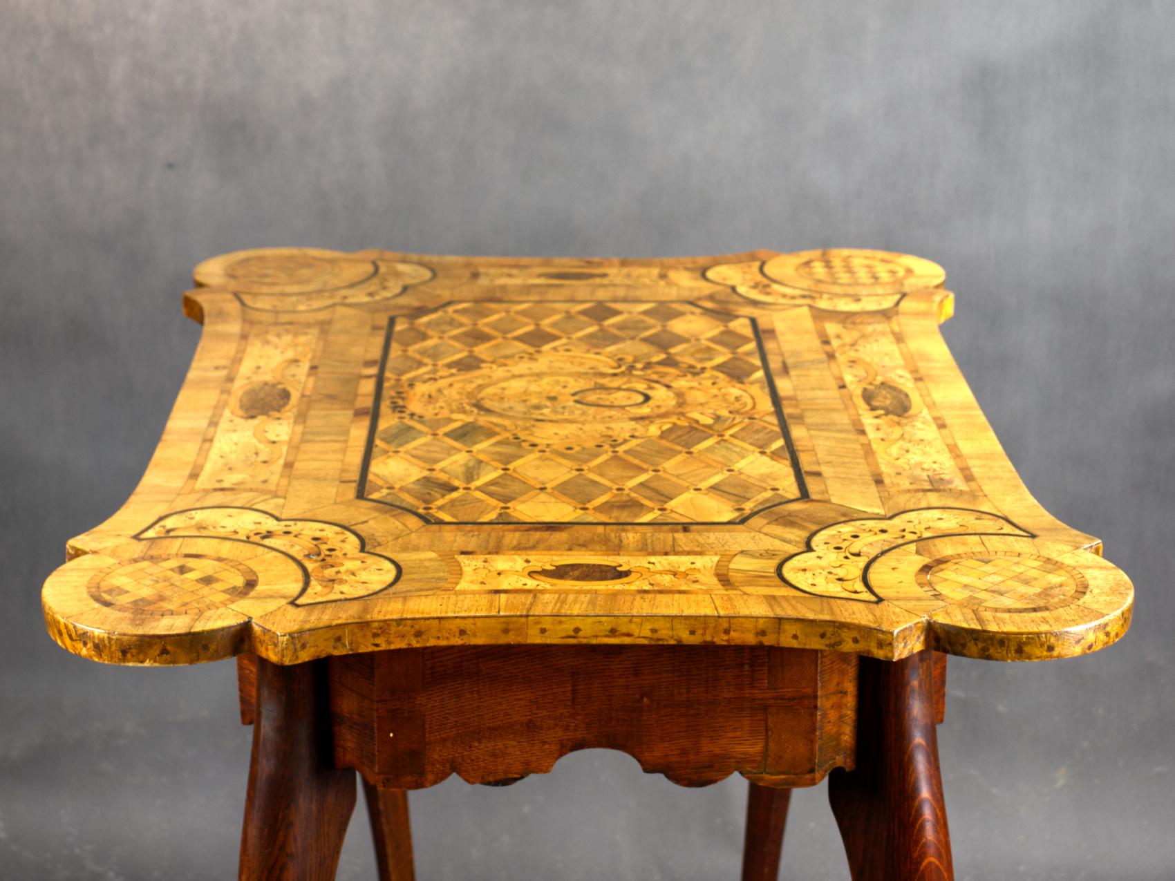 Marquetry French Rococo Table, Late 18th Century For Sale 4