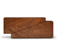 Aparador de marquetería en chapa de nogal americano