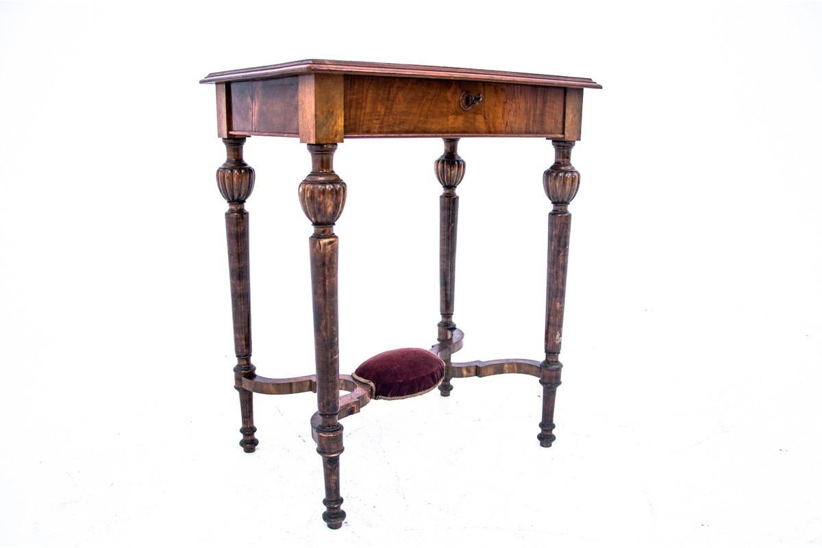 Marquetry Table, Thread, Walnut, Northern Europe, circa 1900 For Sale 2