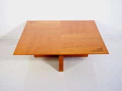 Couchtisch mit Intarsien aus Nussbaumholz von Jaume Tresserra