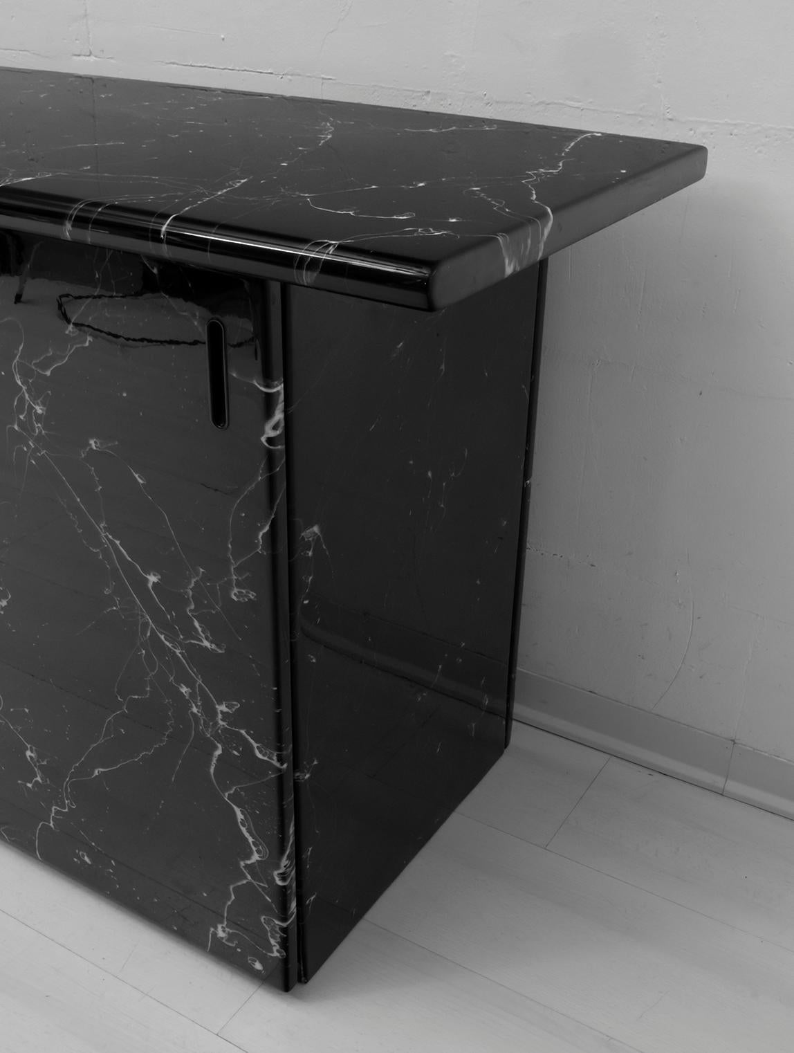 Marquina Black Marble lacquer Italian Post Modern Sideboard, 1980s For Sale 1