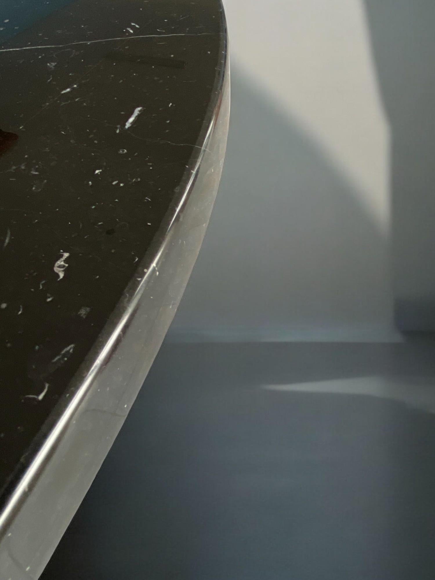 Marquina Marble Table designed by Angelo Mangiarotti for Skipper, Eros series For Sale 1