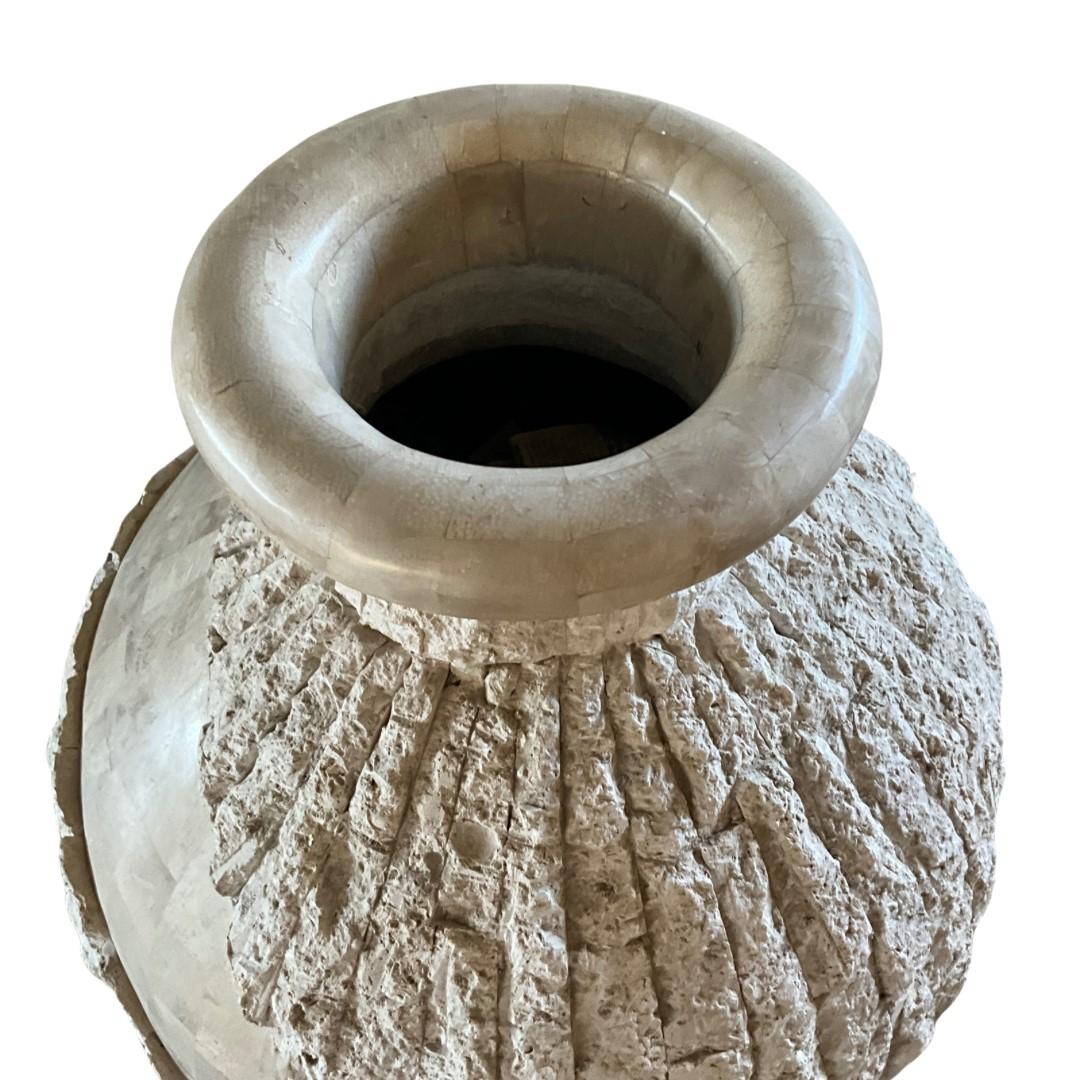 Marquis Collection of Beverly Hills Tessellated Stone Vase In Good Condition In Los Angeles, CA