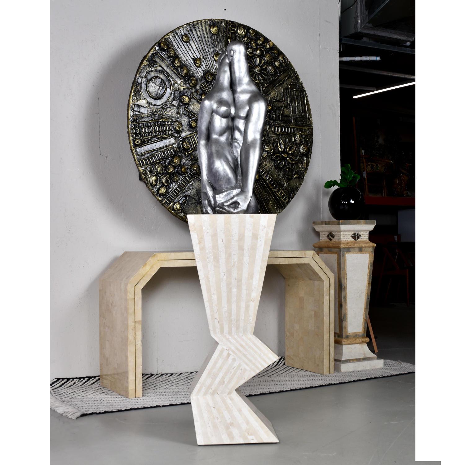 Marquis Collection of Beverly Hills Zig Zag Tessellated Stone Display Pedestal For Sale 1