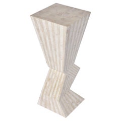 Marquis Collection of Beverly Hills Piedistallo da esposizione in pietra tessellata a Zig Zag