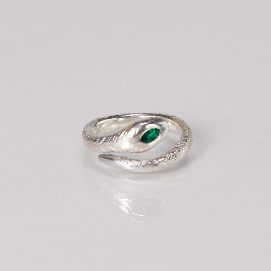 Taille brillant Bague serpent Emeraude Rubis Marquis Argent en vente