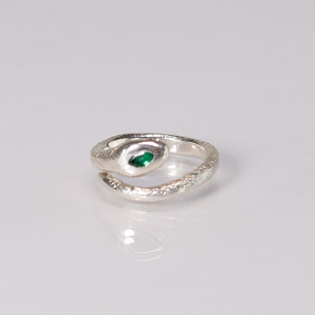 Marquis Emerald Snake Ring Silver Ruby Eyes In New Condition For Sale In Los Angeles, CA