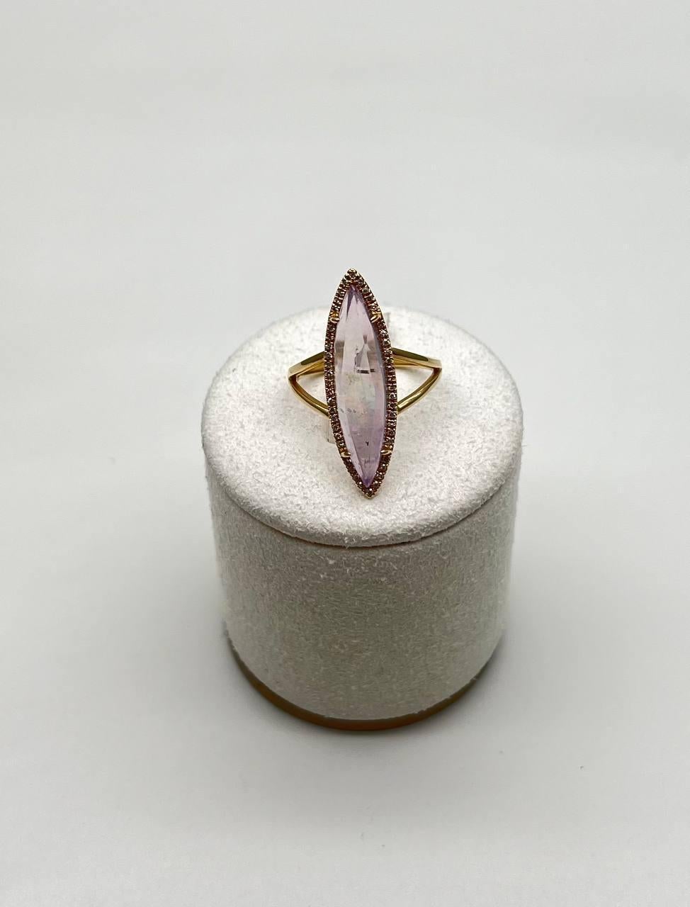 Anillo marqués de oro amarillo 14 con halo de diamantes amatista violeta claro en venta 7