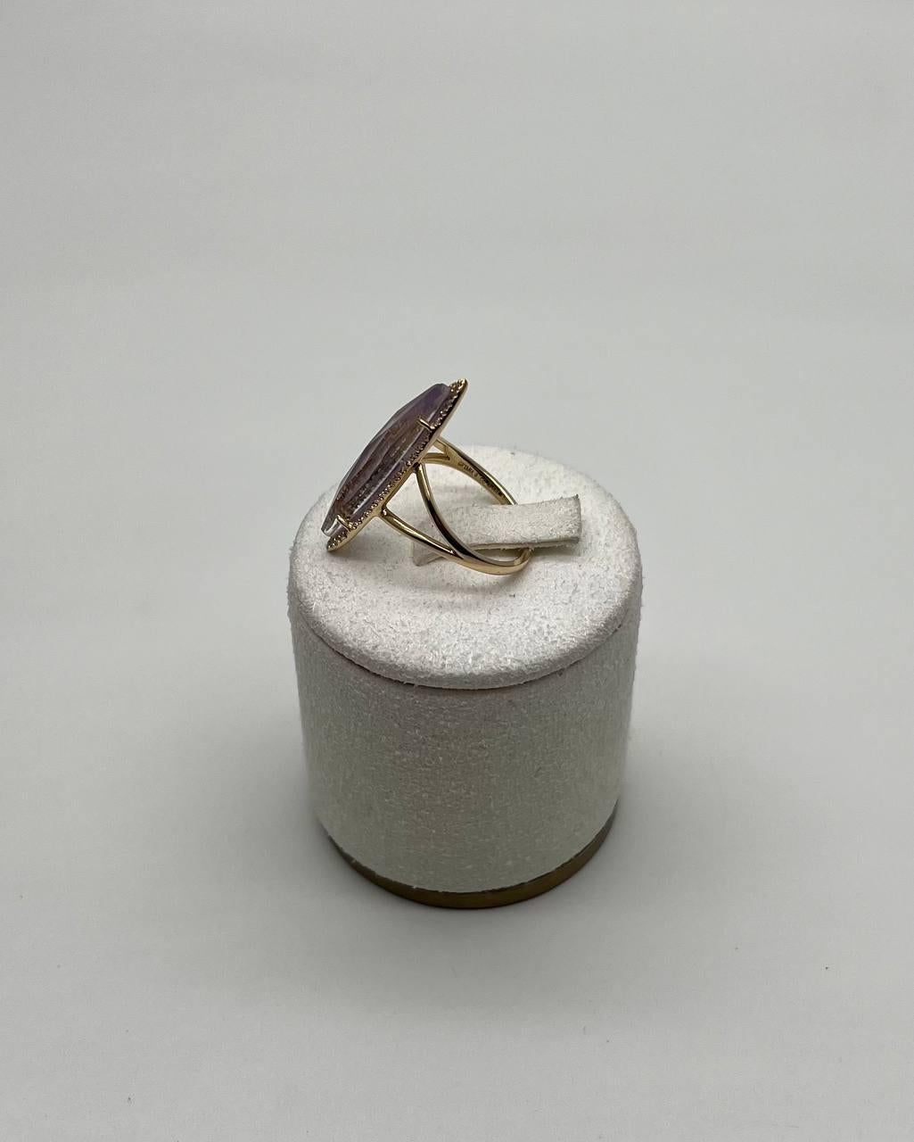 Anillo marqués de oro amarillo 14 con halo de diamantes amatista violeta claro en venta 3