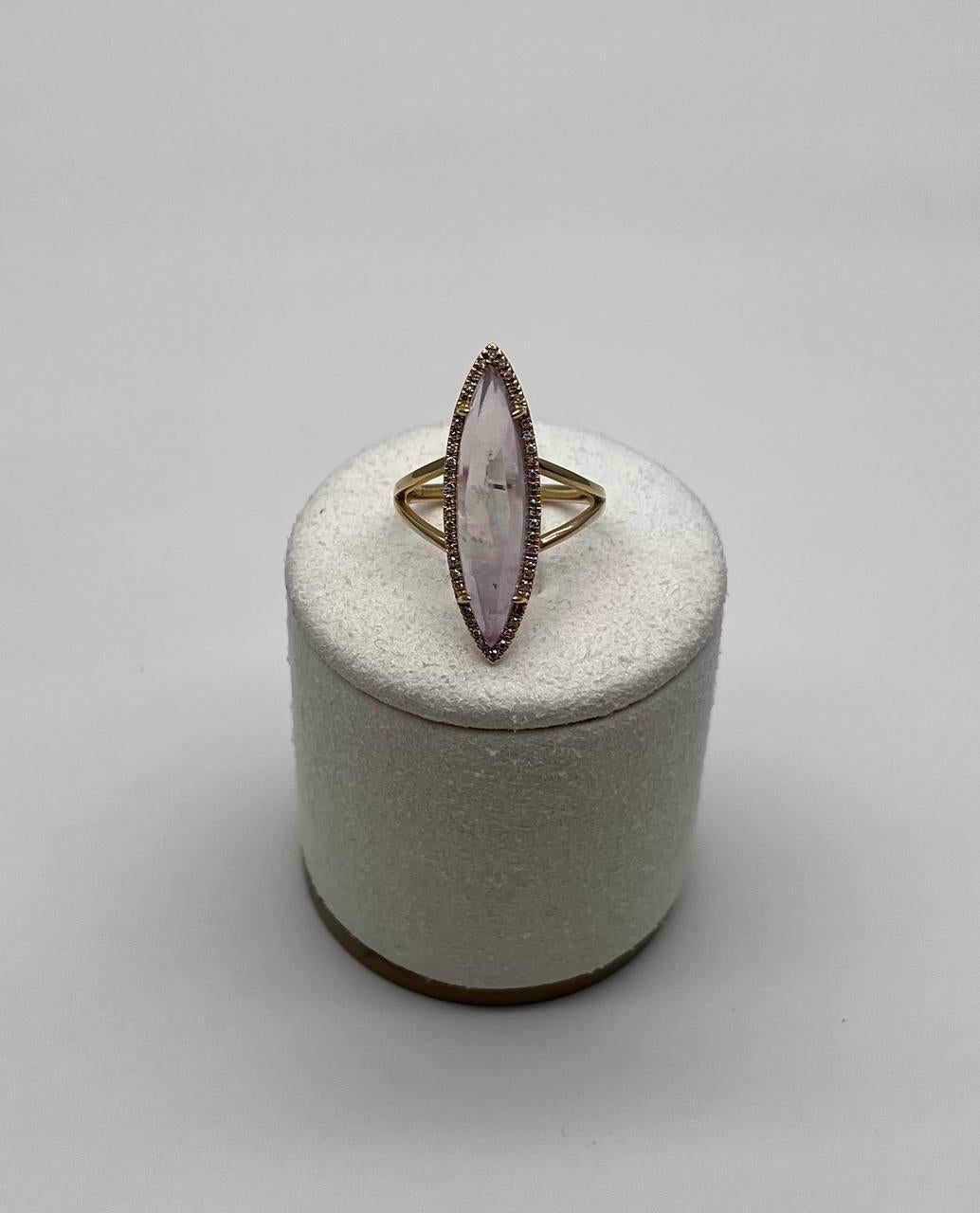 Anillo marqués de oro amarillo 14 con halo de diamantes amatista violeta claro en venta 4