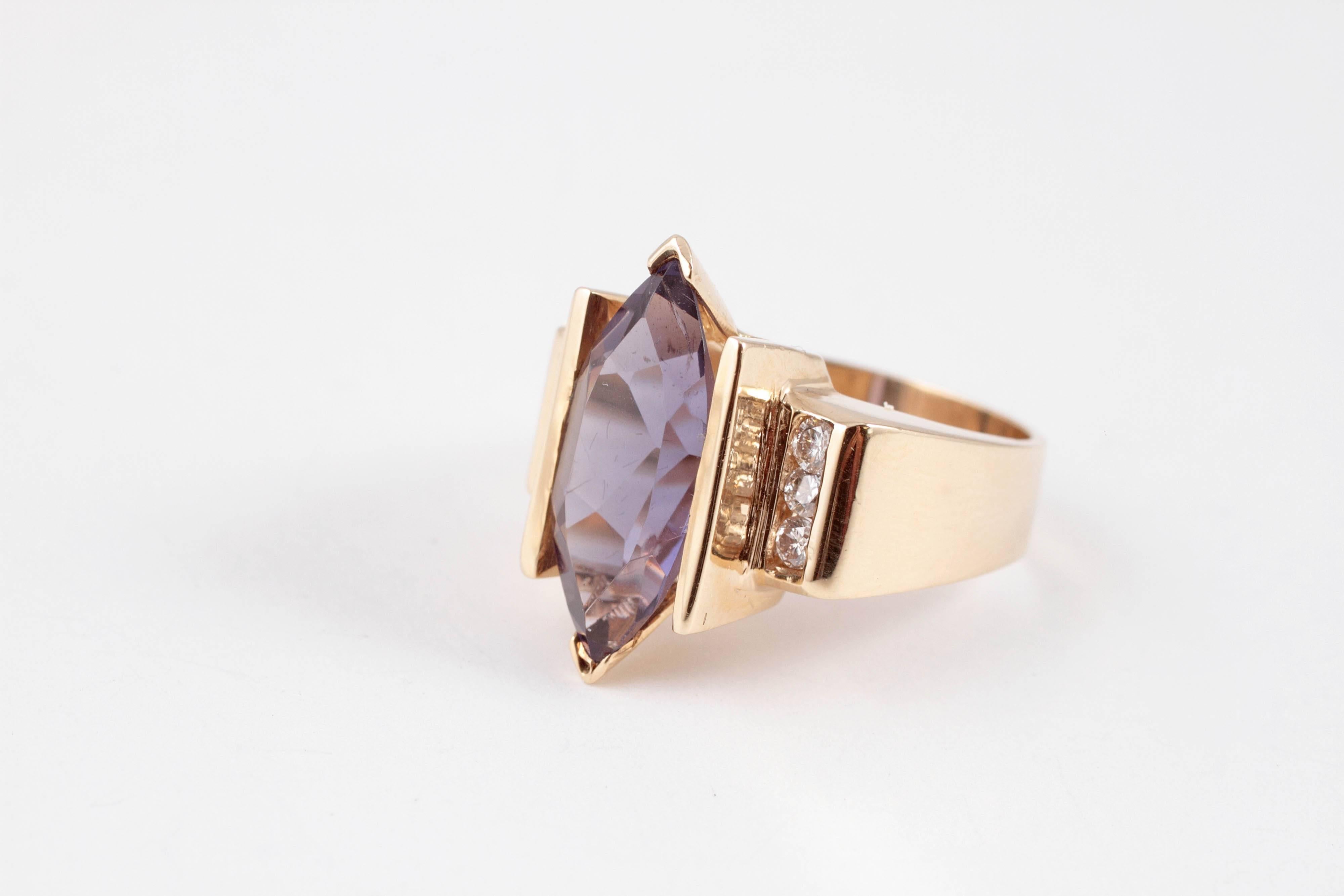 Marquise Amethyst Yellow Gold Diamond Ring In Good Condition In Dallas, TX