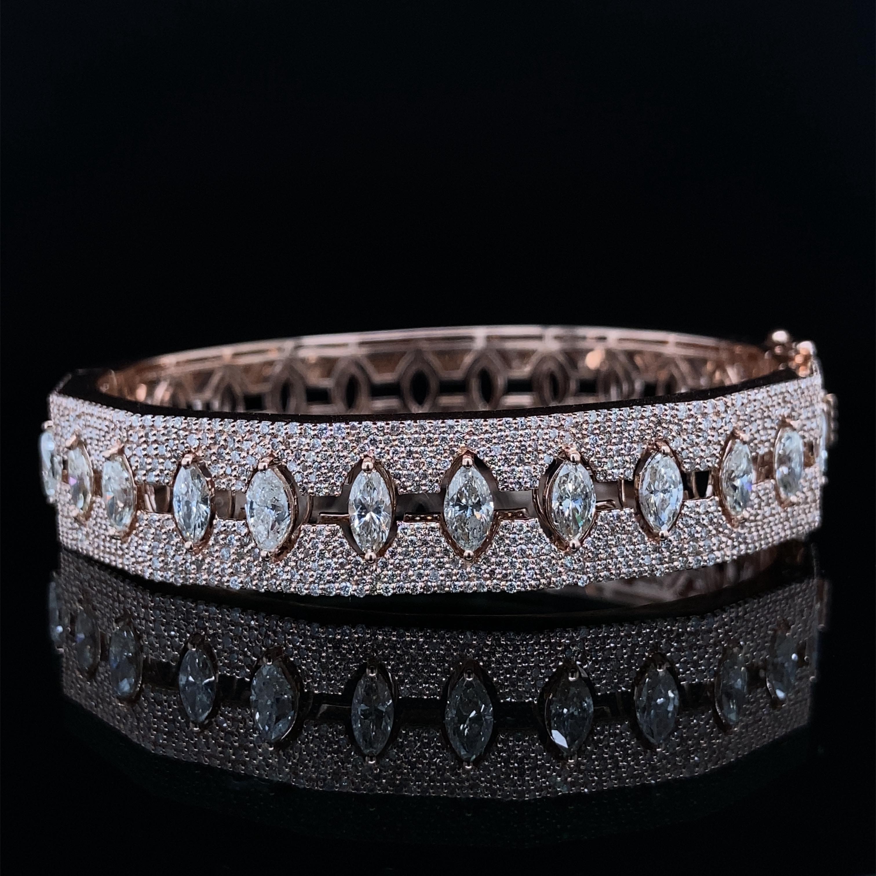 Marquise and Round Diamond-Encrusted in 18K Solid Rose Gold Bracelet In New Condition For Sale In New Delhi, DL