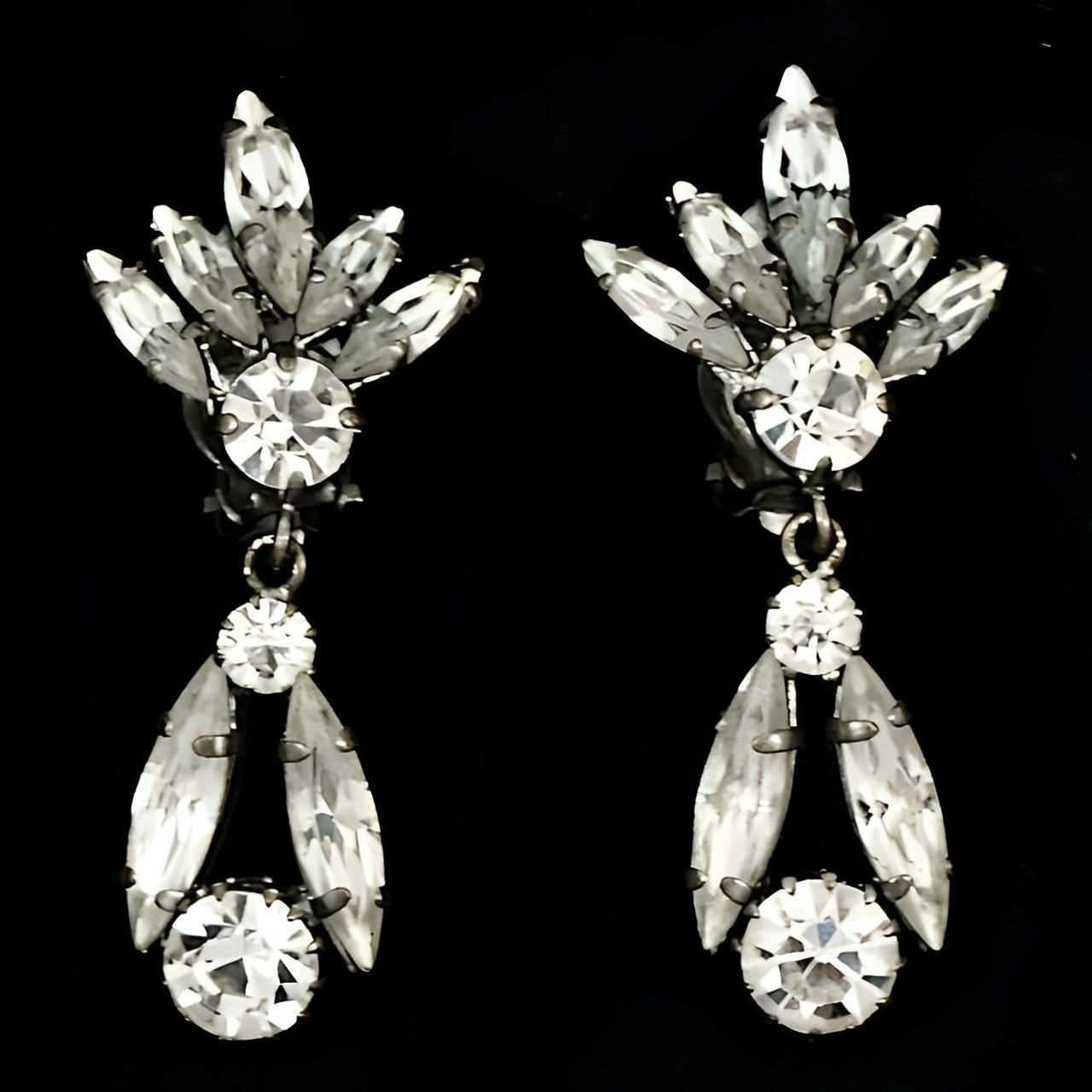 Marquise and Round Rhinestone Drop Earrings circa 1950s For Sale 2