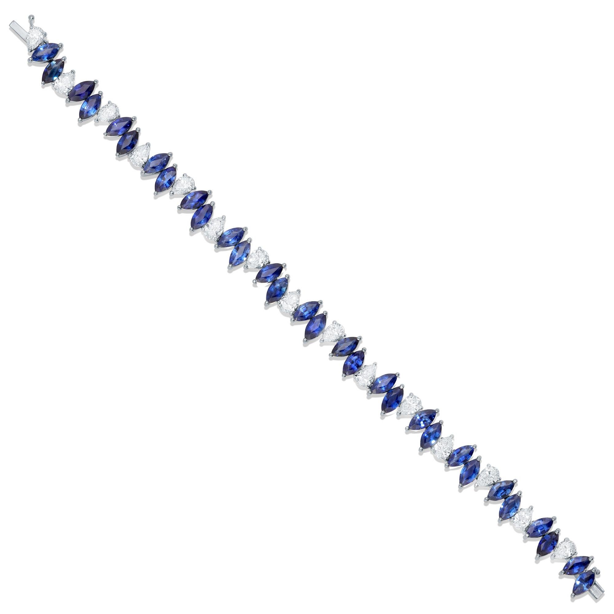Marquise Blue Sapphires and Pear Diamonds Tennis Bracelet 17.5 Carats 18K Gold In Excellent Condition For Sale In Aliso Viejo, CA