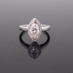 Marquise-zertifizierter Diamant-Cluster-Eherings-Verlobungsring