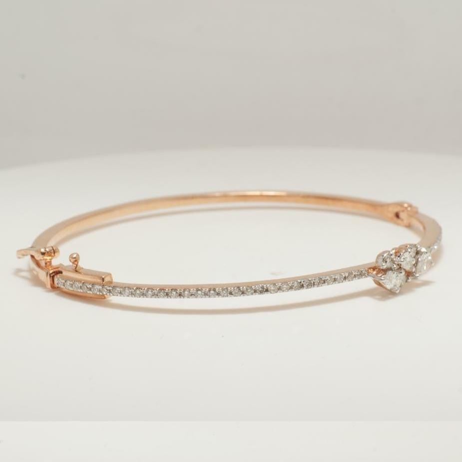 Marquise Cluster Diamond Bracelet in 14k Solid Gold (Certified) In New Condition For Sale In New Delhi, DL