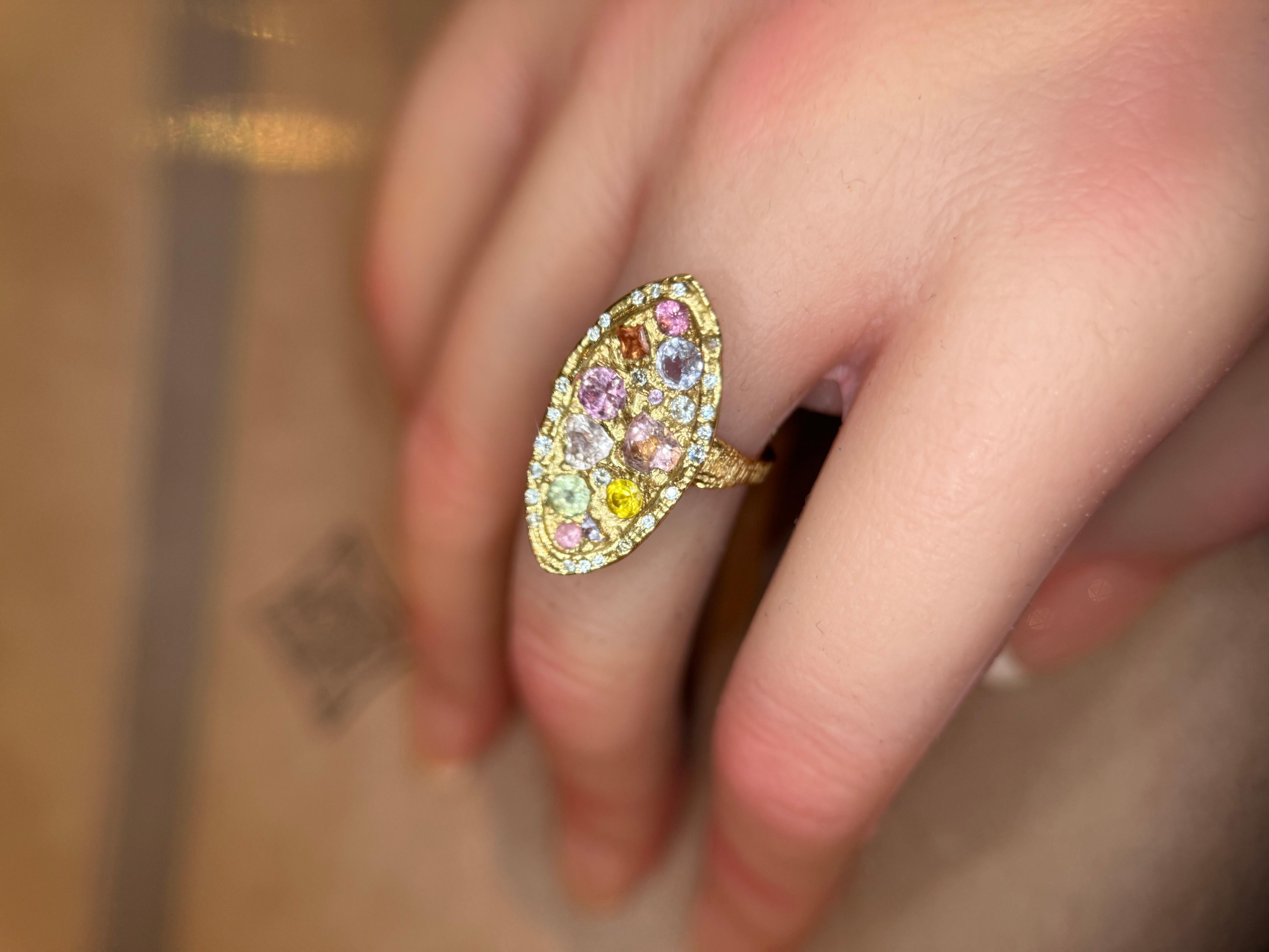 Leto Lama Marquise Cocktail Ring Geometric Sapphires with Diamonds 18 Ct Gold For Sale 4