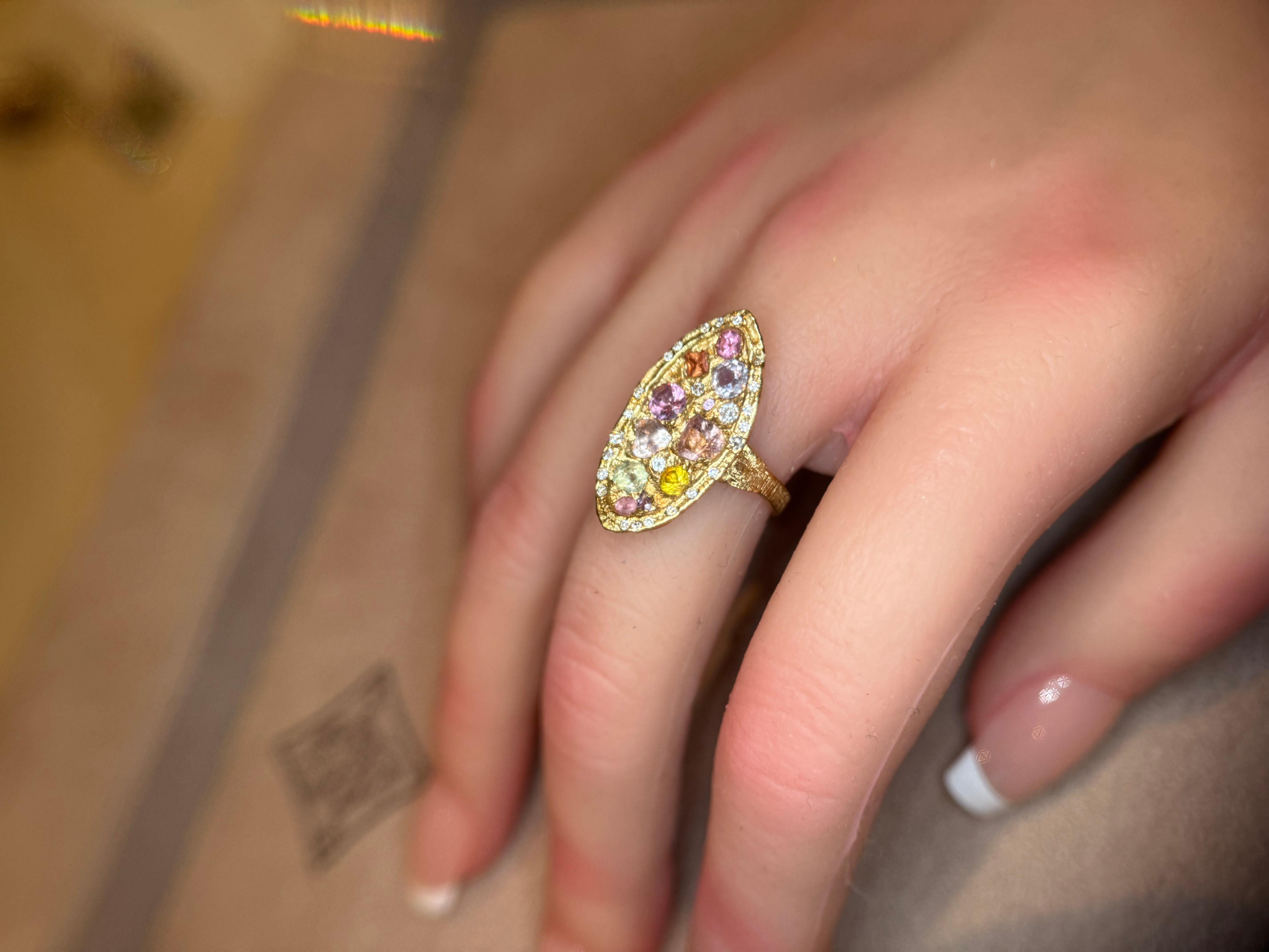 Leto Lama Marquise Cocktail Ring Geometric Sapphires with Diamonds 18 Ct Gold For Sale 5