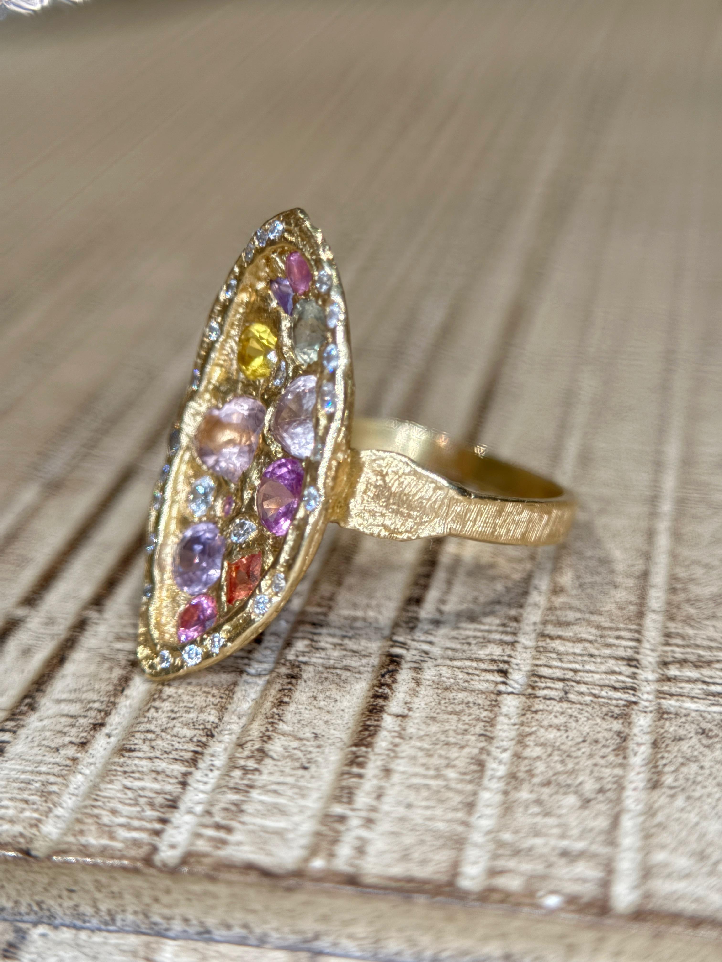 Leto Lama Marquise Cocktail Ring Geometric Sapphires with Diamonds 18 Ct Gold For Sale 1