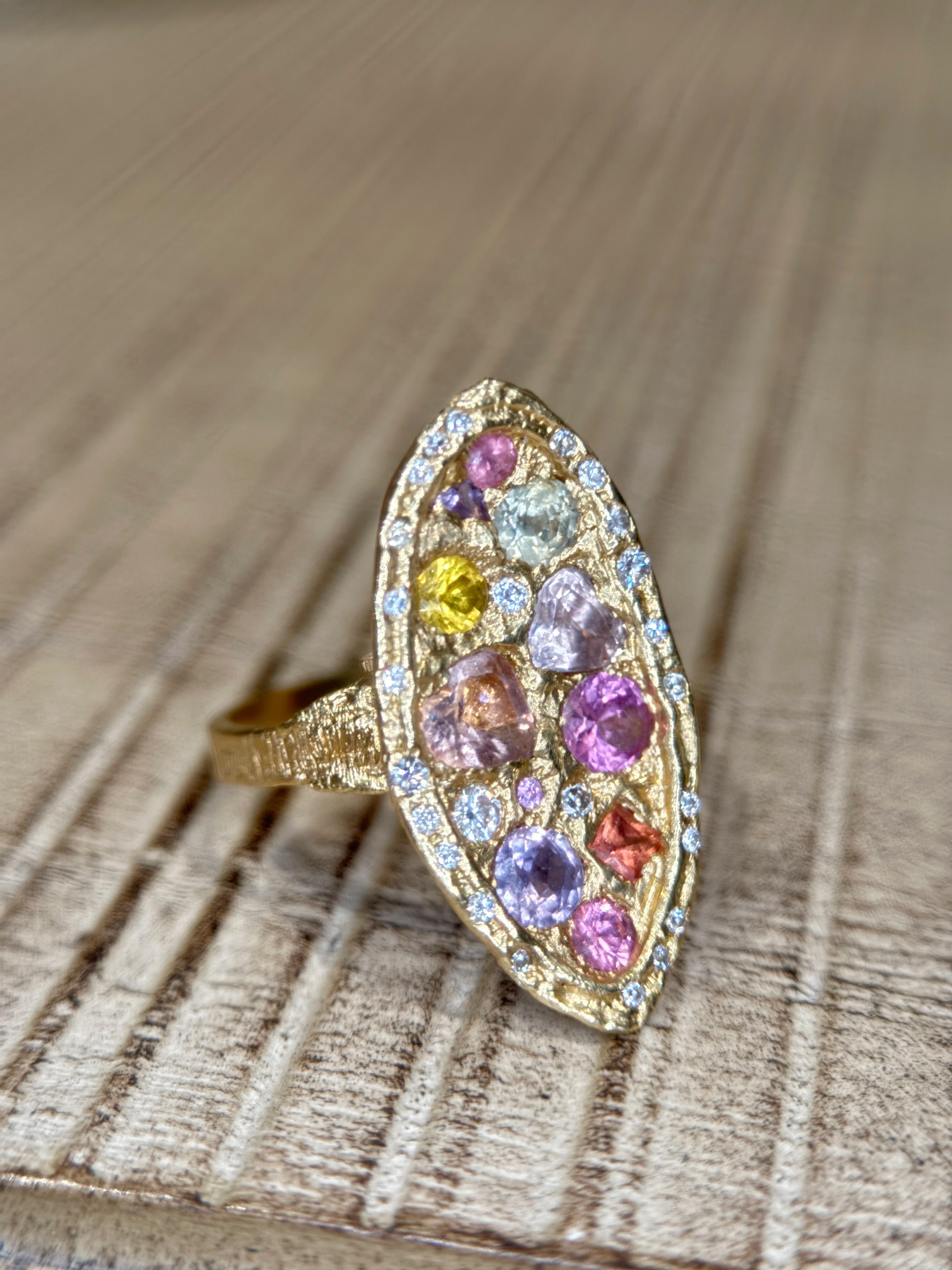 Leto Lama Marquise Cocktail Ring Geometric Sapphires with Diamonds 18 Ct Gold For Sale 2