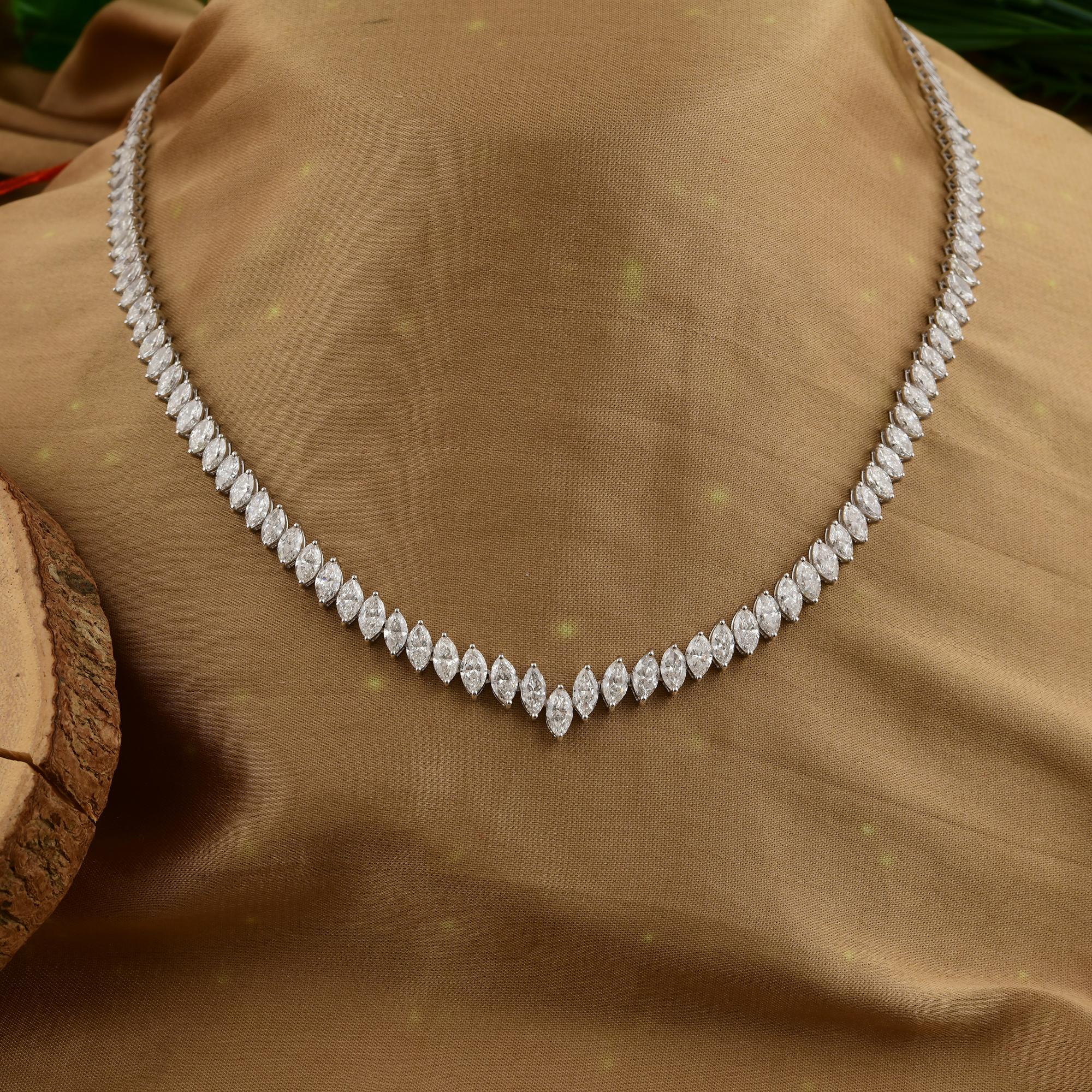 Moderne Collier de tennis en or blanc 18 carats, taille marquise, 11,86 carats de diamants en forme de V en vente