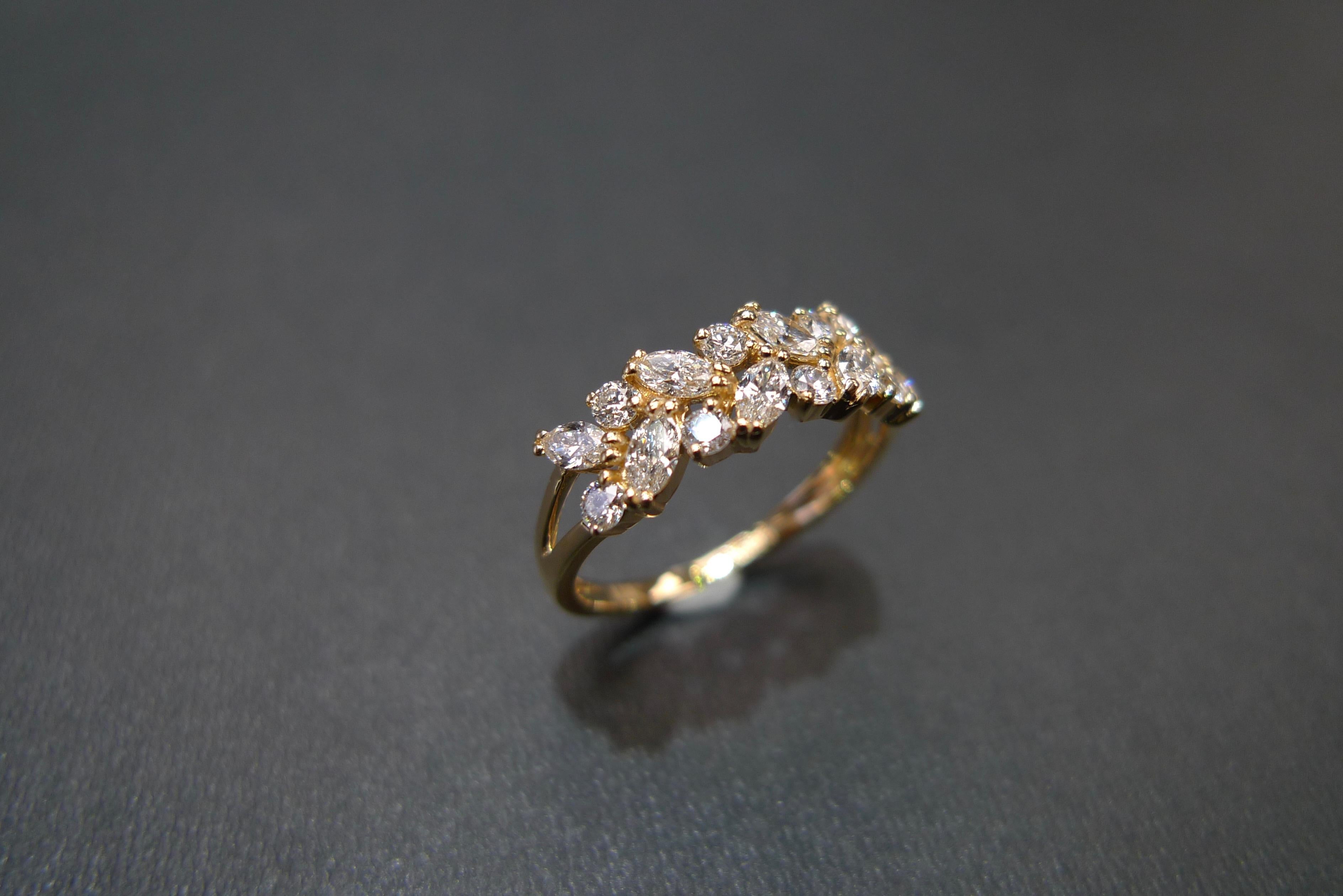 En vente :  Bague de mariage unique en or jaune 18 carats avec diamants taille marquise et diamants ronds taille brillant 5