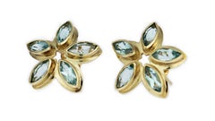 Marquise Cut Aquamarin Blume Ohrringe in 14ct Gelbgold Ohrstecker Design