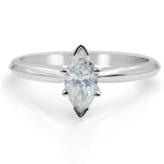 Anello di fidanzamento solitario con diamante taglio marquise in oro bianco 14K 0,62cttw