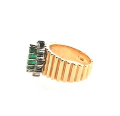 Marquise Cut Emerald and Diamonds Striated 18 Karat Yellow Gold Ring