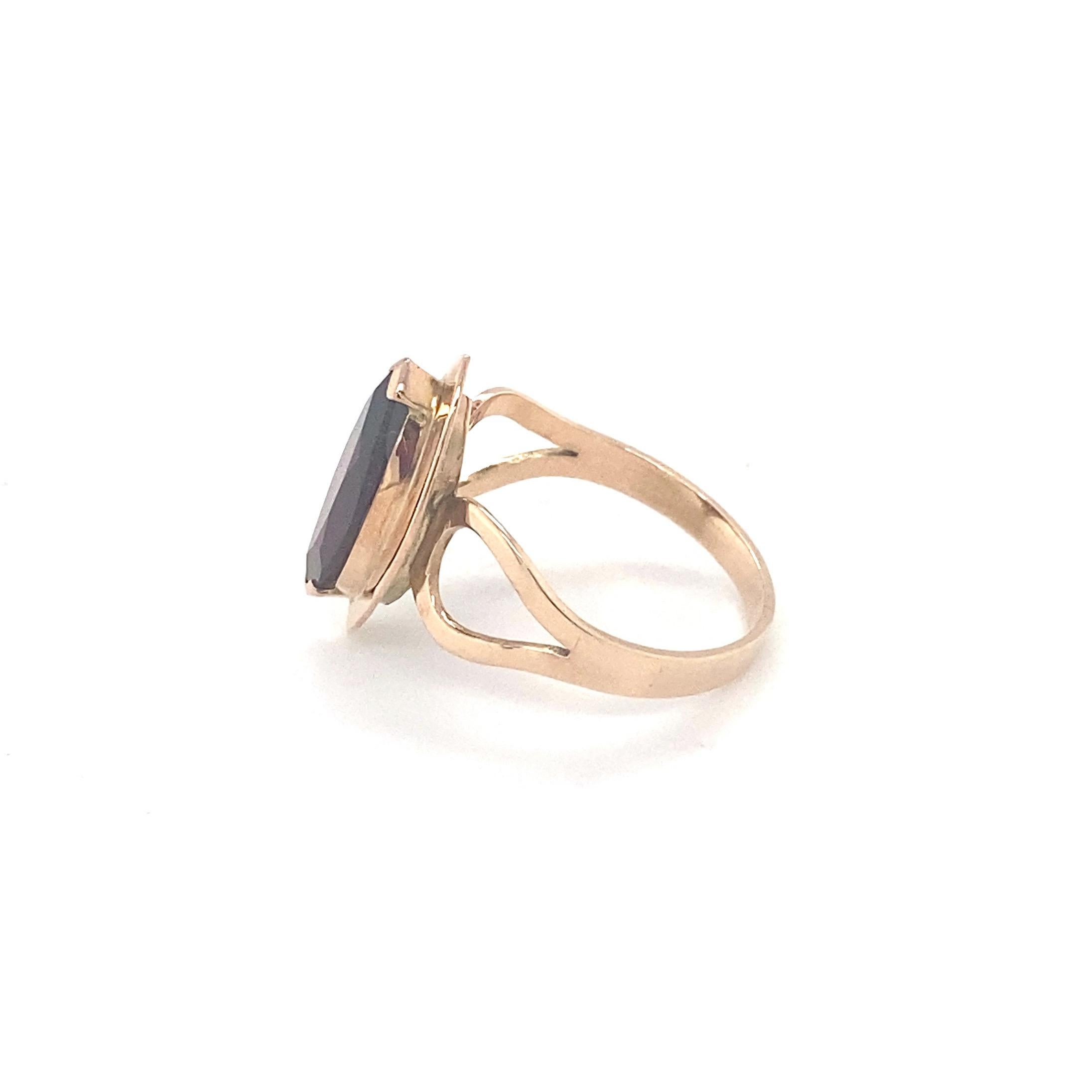 Marquise Cut Garnet Yellow Gold Solitaire Ring For Sale 13