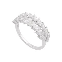 Bague en or 14 carats avec diamants taille marquise