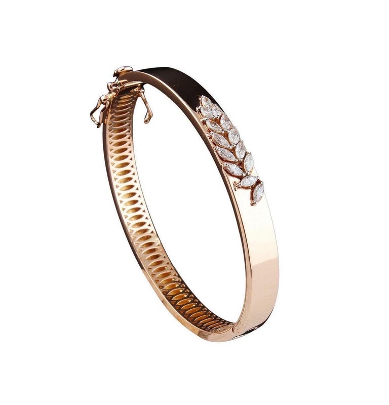 Marquise Cut Marquise Diamond 18 Karat Gold Bangle Bracelet Cuff For Sale