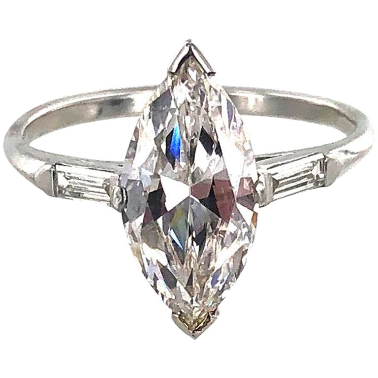 Marquise Diamond 18 Karat White Gold Engagement Ring
