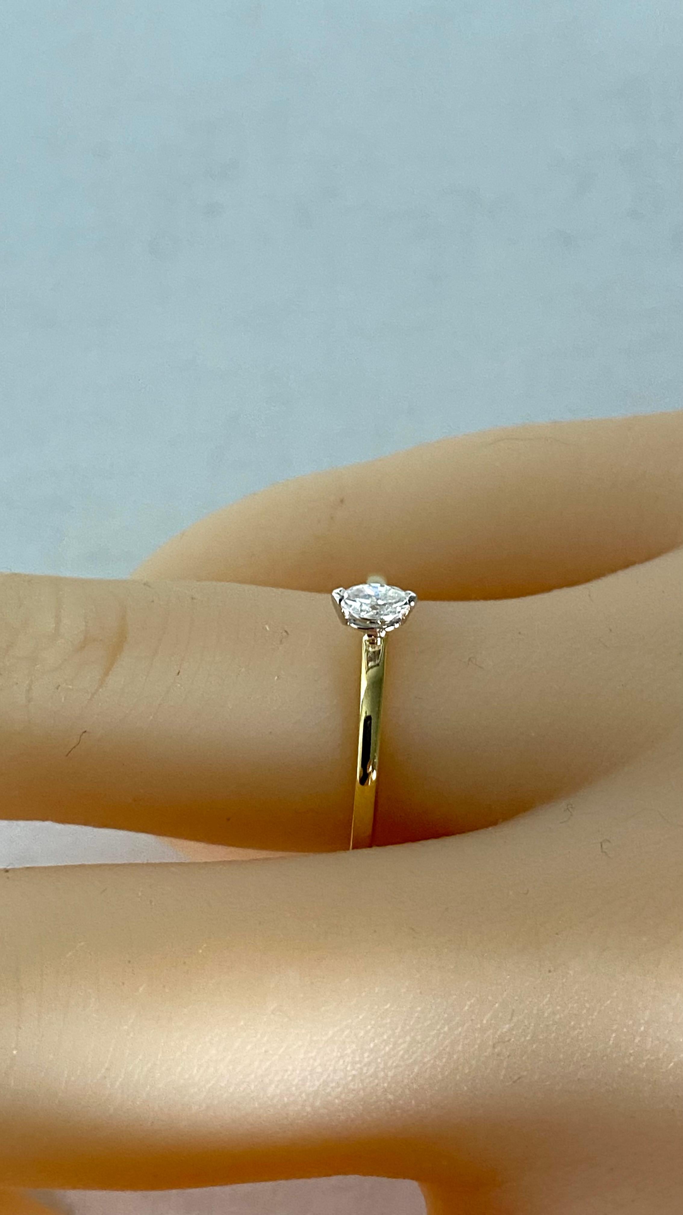 Marquise Diamond 18 Karat Yellow and White Gold Engagement or Friendship Ring 2