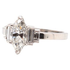 Retro Marquise diamond and baguette diamonds ring in platinum