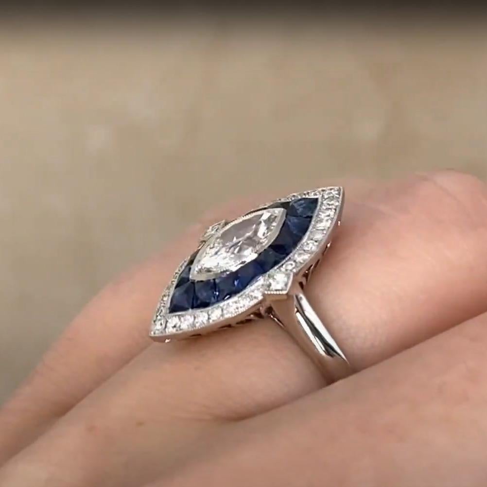 Marquise Diamant (ca. 0,70 Karat) & Saphir Doppel-Halo Lünettenfassung, Platin (Marquiseschliff) im Angebot