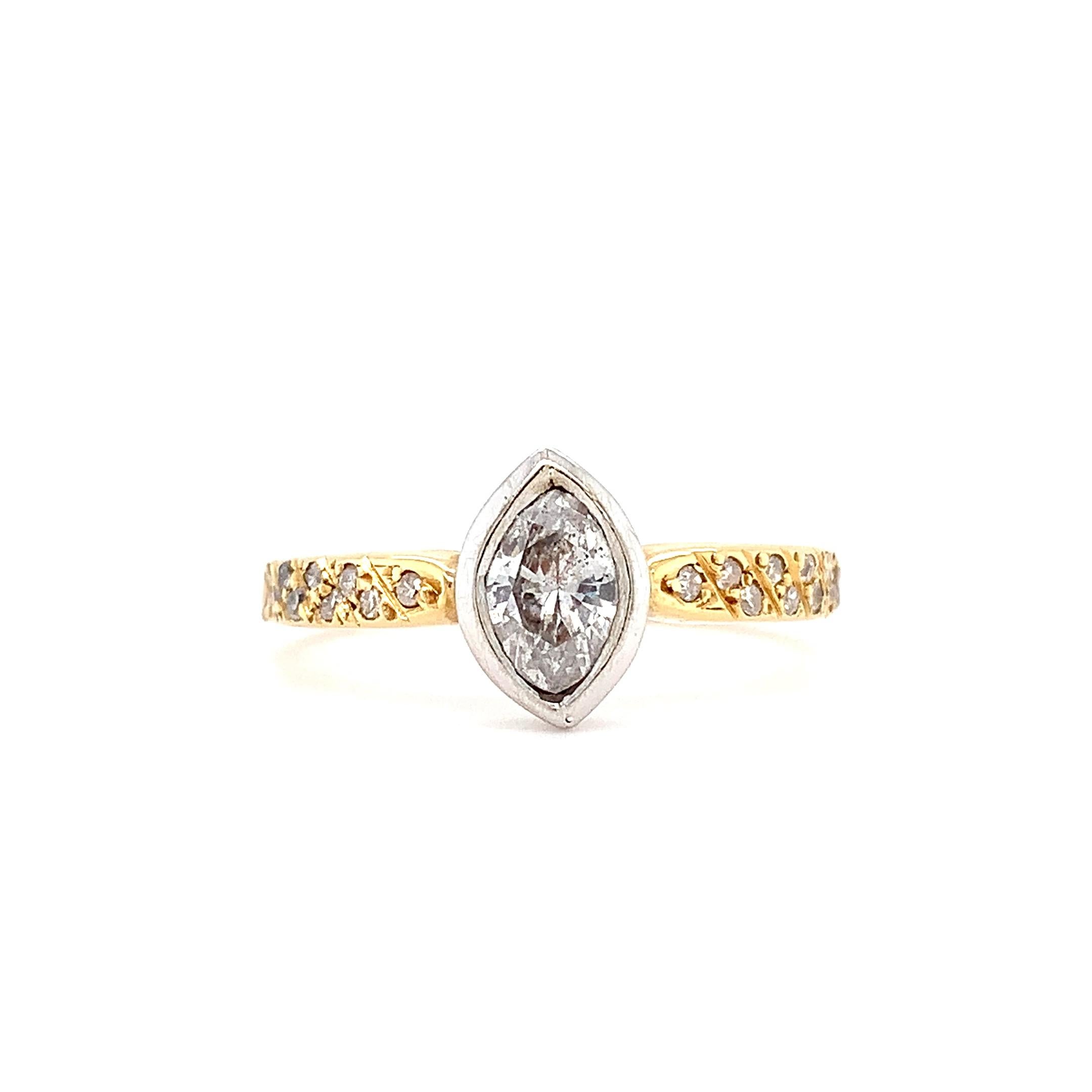 Marquise diamond art deco engagement ring 18k yellow gold In New Condition For Sale In London, GB