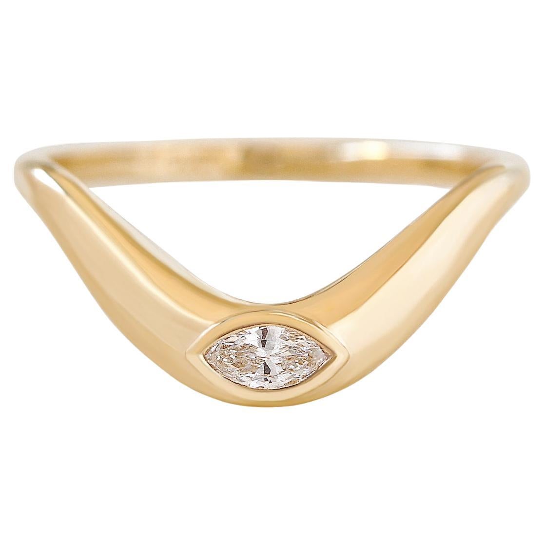 En vente :  Anneau de mariage Marquise Diamond Bezel Chunky Gold Curve Sideband