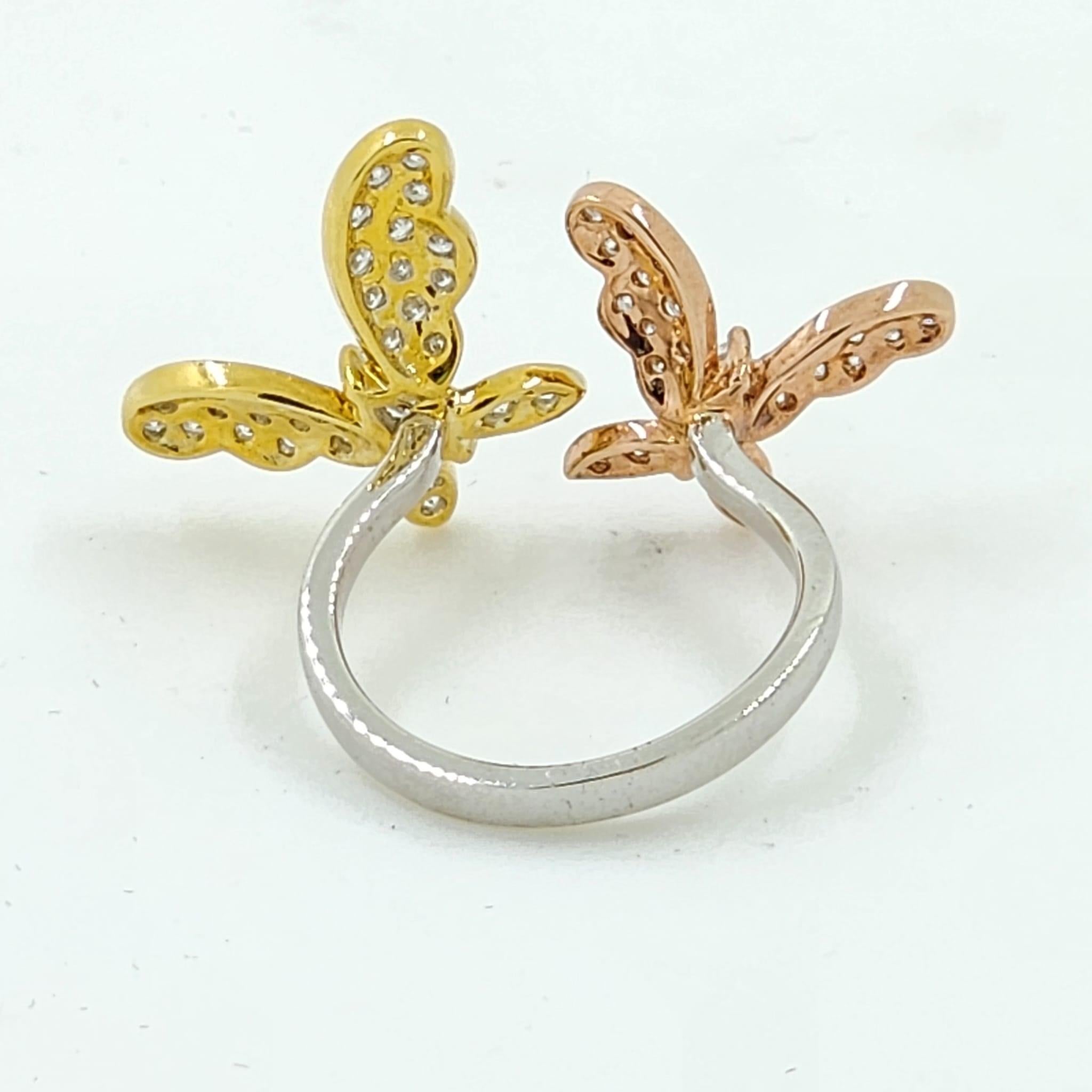 Contemporary Marquise Diamond Butterfly Ring in 18 Karat Gold For Sale